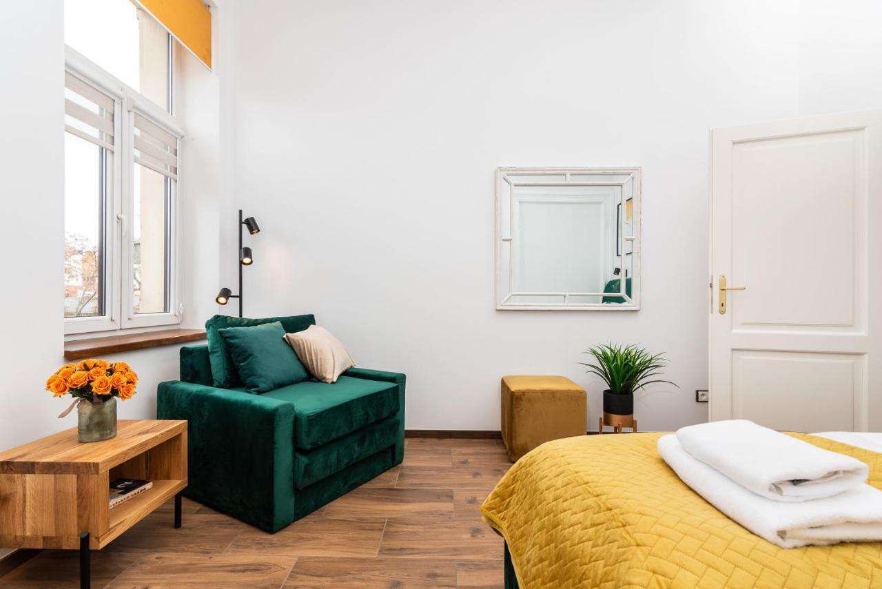 Premium Splendid Old Town Suites - By Upstairs Kraków Eksteriør billede